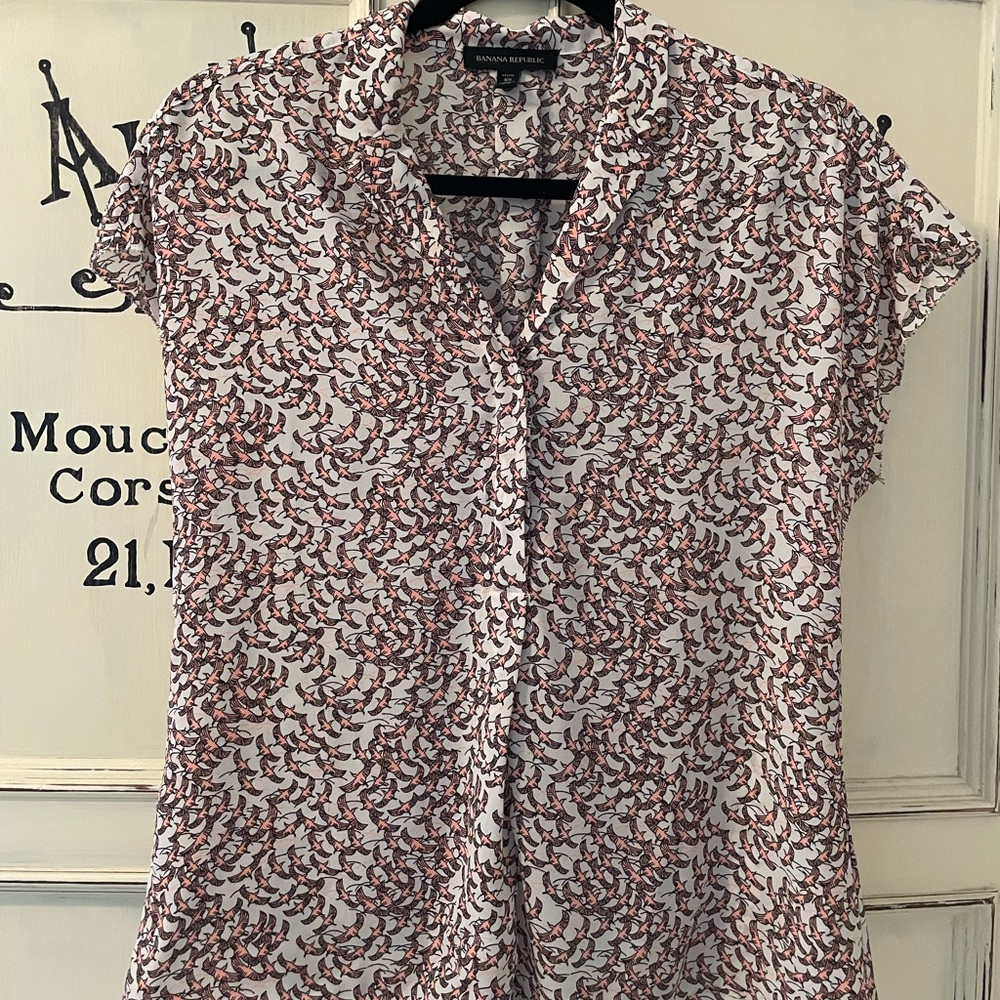 EUC Banana Republic blouse